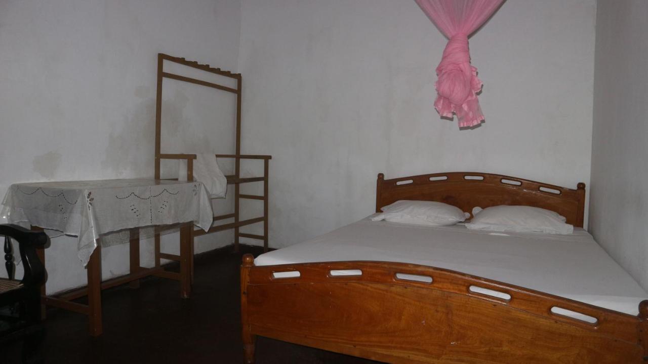 Old Dutch House Hotel Гале Екстериор снимка